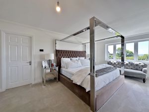 Photo 25- click for photo gallery